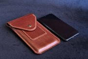 Универсальный чехол для телефона коричневый